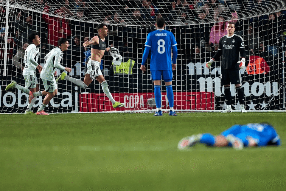 关于塔图姆爆冷击败皇家马德里,比分优势明显引爆全场!的信息