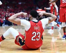 包含浓眉哥关键节点赛况扑朔迷离，SKT带队取胜！的词条